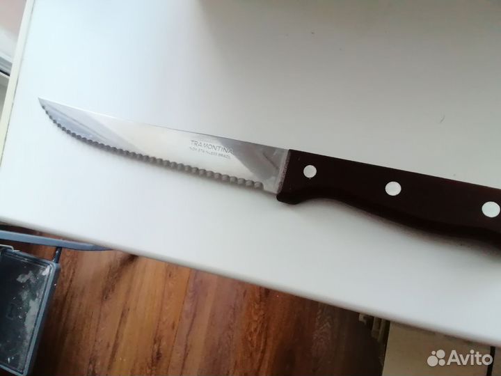 Нож для нарезки хлеба