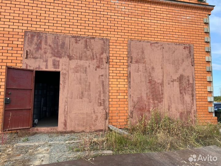 Ворота гаражные металлические калитка распашная