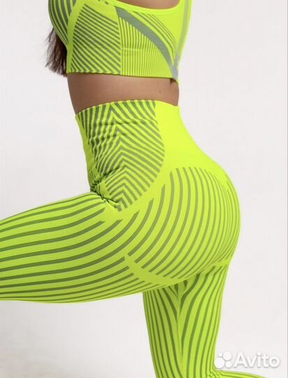 Спортивный костюм новый