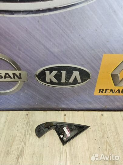 Уголок накладка зеркала внутри салона Kia sorento