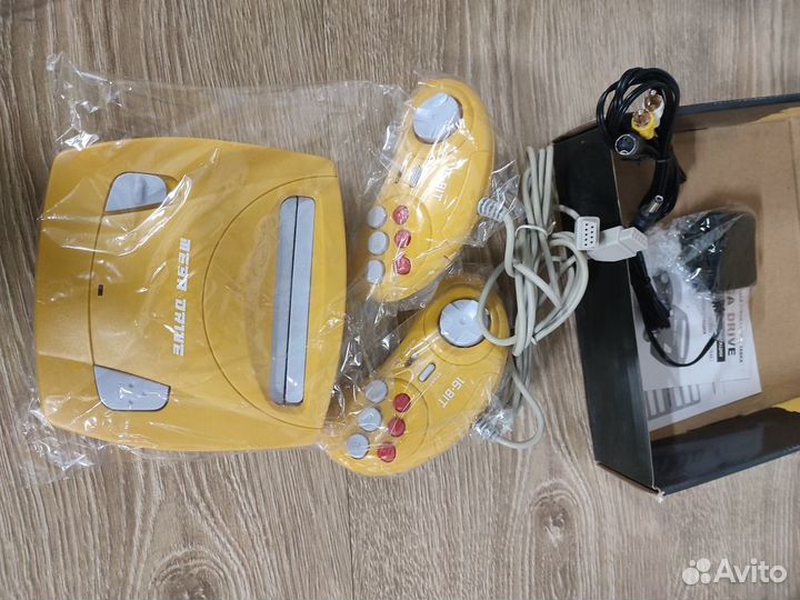Игровая приставка MegaDrive 