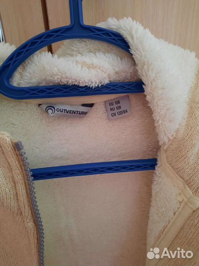 Теплая кофта для девочки