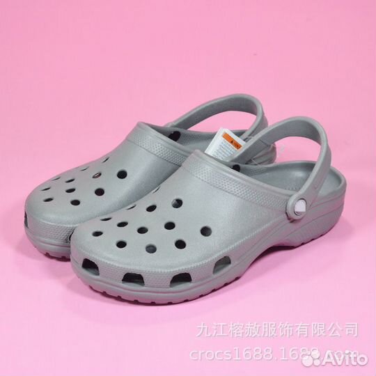 Пляжная обувь crocs