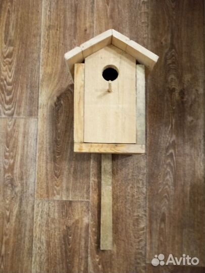 Скворечники для птиц, кормушки