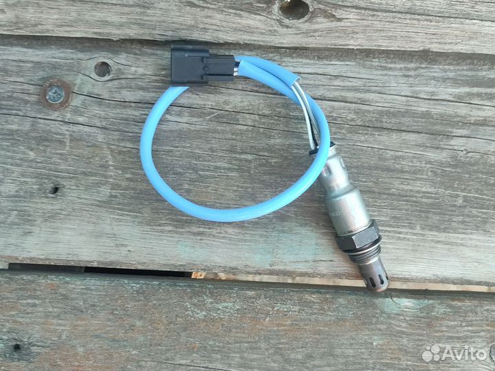 Датчик кислородный синий на renault