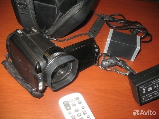 Японская видеокамера JVC GZ-MG505