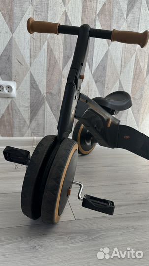 Беговел-велосипед Happy Baby Triple