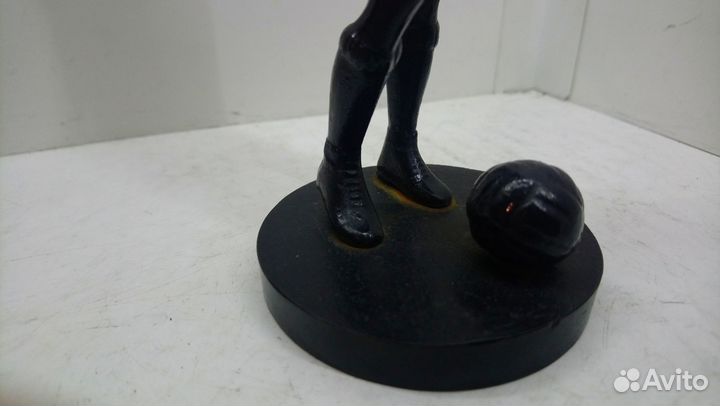 Чугунная фигура Футболист. Касли 1988