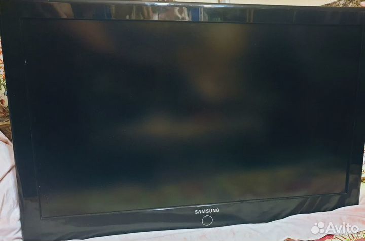 Телевизор Samsung 37” (94см)