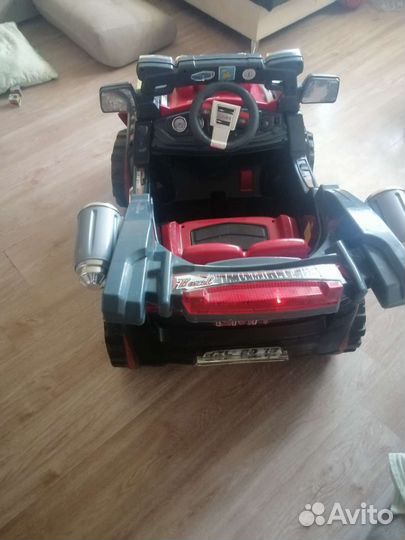 Детский электромобиль