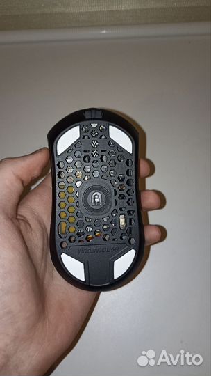 Finalmouse Starlight 12