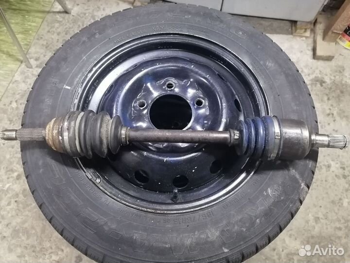 Привод передний левый Hyundai Elantra