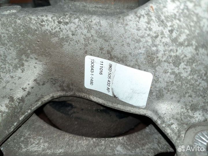 Кулак поворотный задний Audi A4 B8 A5 8T