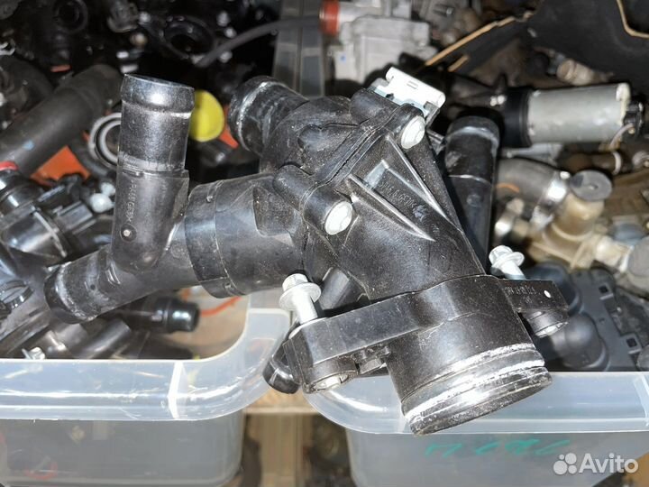 Термостат Mercedes GLA