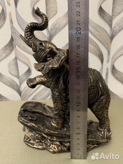 Статуэтки слоники