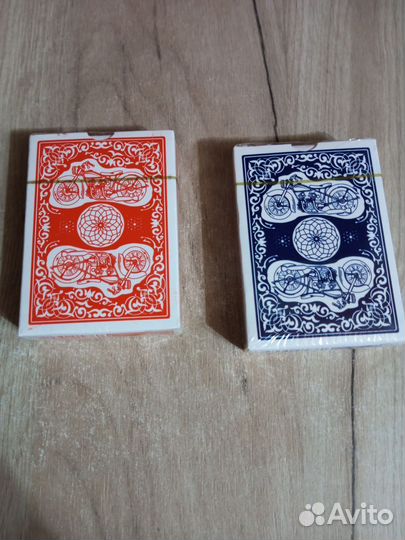 Игральные карты, пластиковые