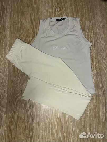 Костюм женский