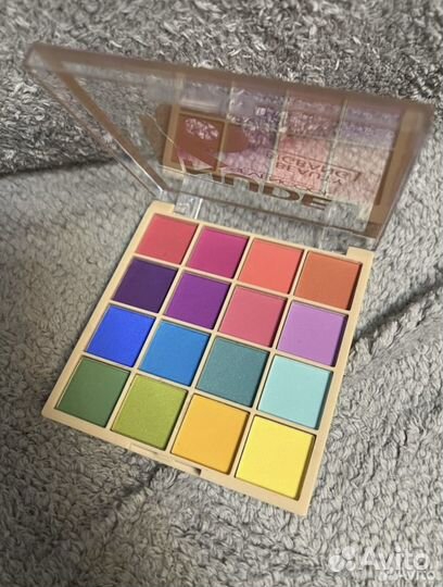 Тени для век