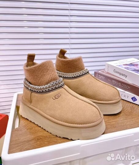 Кроссовки ugg женские на меху