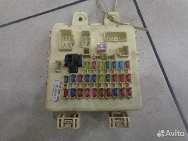 Блок предохранителей салонный Hyundai Elantra XD