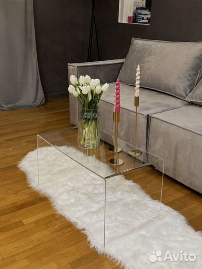 Журнальный столик прозрачный (оргстекло)