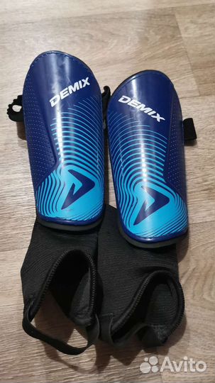 Щитки футбольные детские