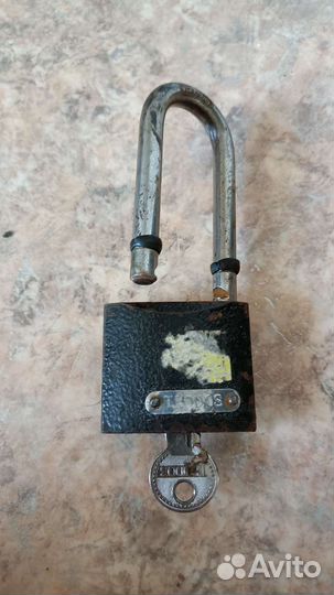 Навесной замок