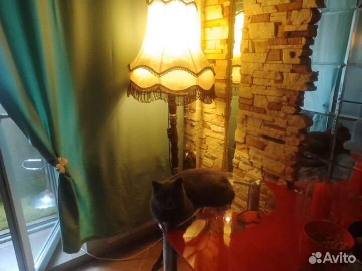 Торшер напольный с абажуром