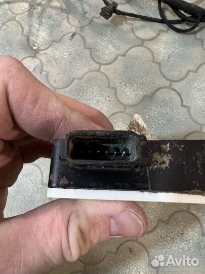 Датчик мертвых (слепых) зон mercedes-benz