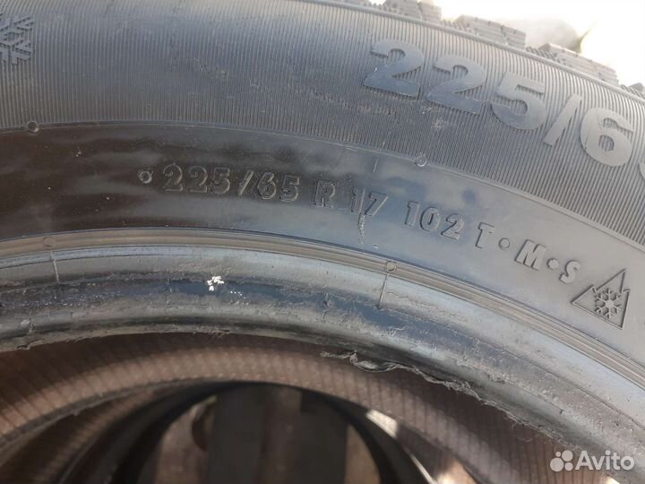 Continental Conti4x4IceContact 225/65 R17 102T