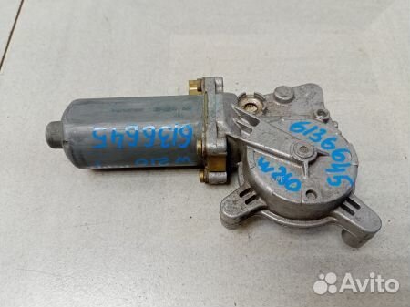 Моторчик переднего правого стеклоподъемника