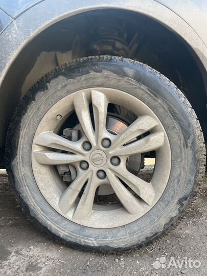 Bridgestone Blizzak VRX 215/60 R17 96S