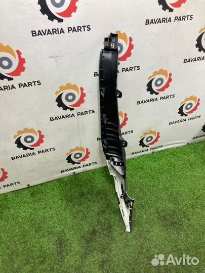 Обшивка стойки задняя правая Bmw 7 F01 3.0 N54