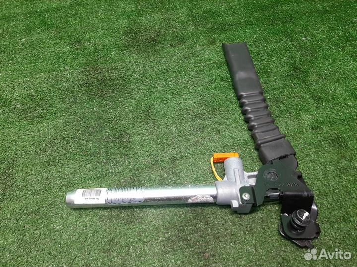 Преднатяжитель ремня правого KIA Sportage 3 (SL)