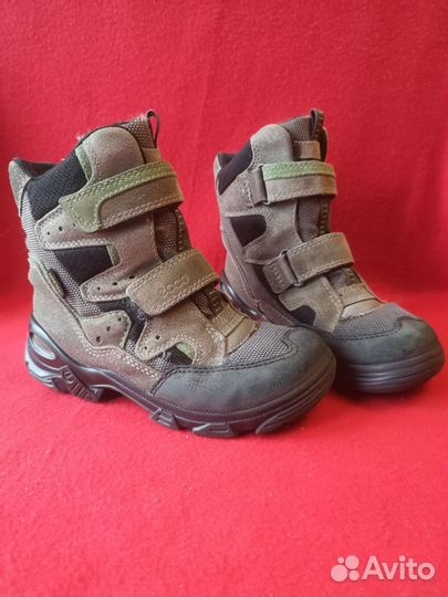 Треккинговые ботинки с мембраной Ecco