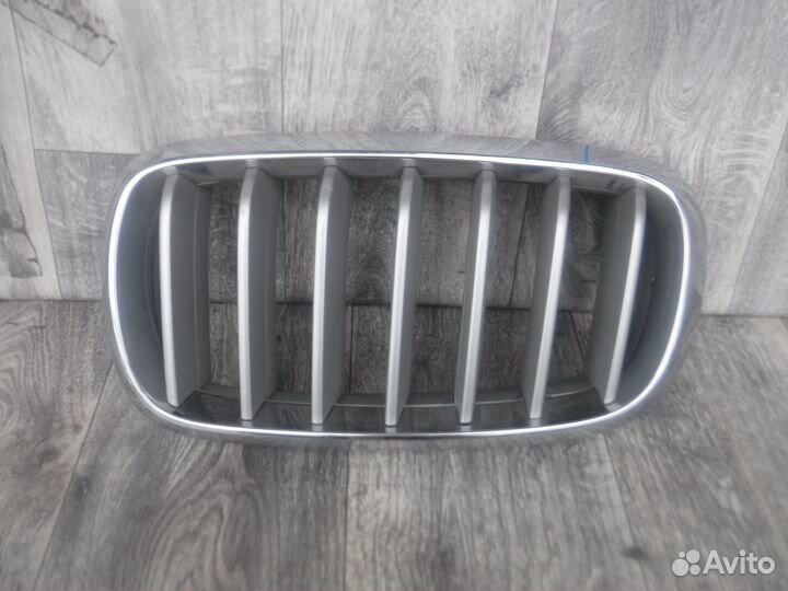 Решетка радиатора левая №23 BMW X5 F15 X6 F16
