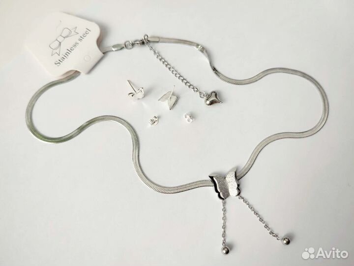 Комплект с бабочками