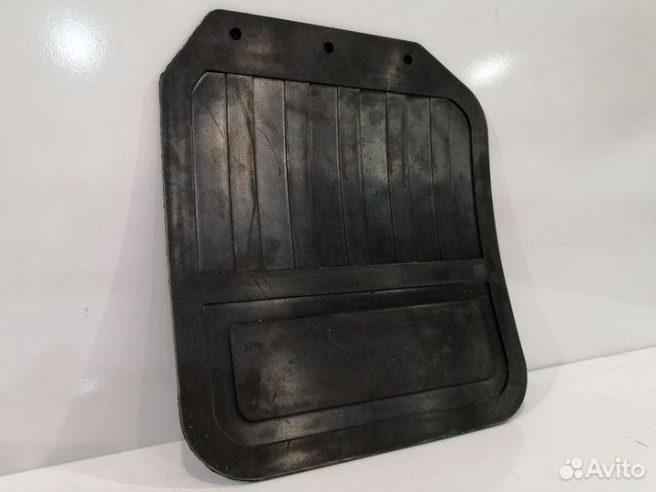 Брызговик на прицеп универсальный