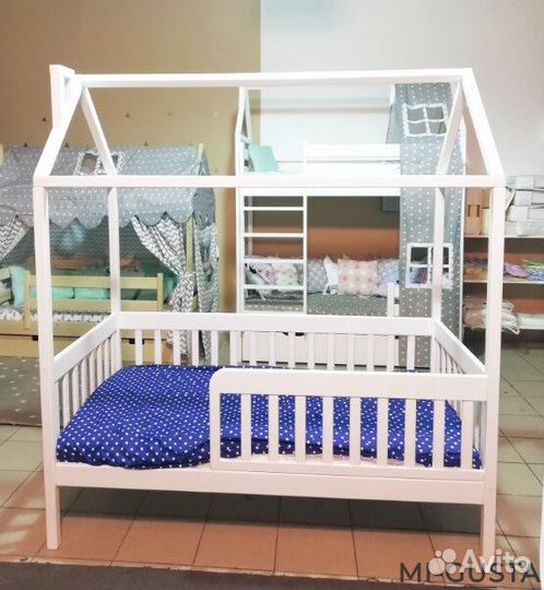 Детская кровать домик