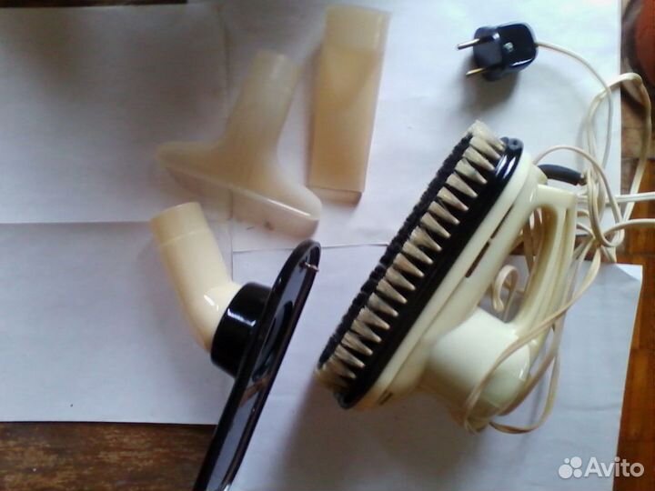 Электрощетка-пылесос СССР 50-60-х годов
