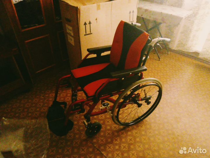 Коляска для инвалидов новая