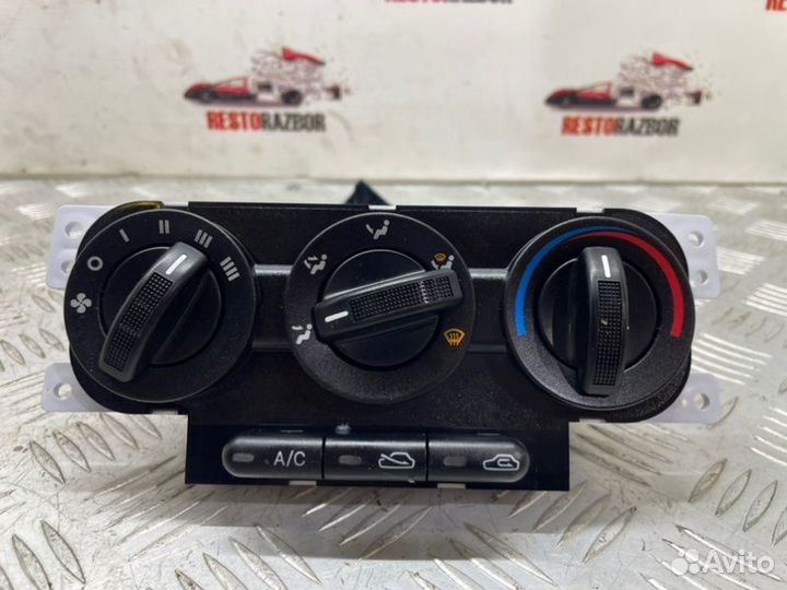 Блок управления климат-контролем Kia Spectra