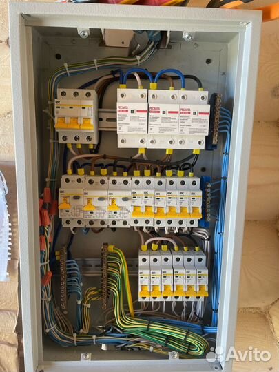 Электромонтаж,услуги электрика