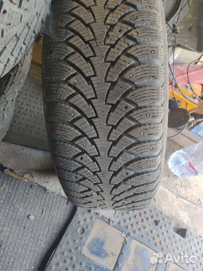 Колеса зима R18 255 60 Kyron Ssang youg