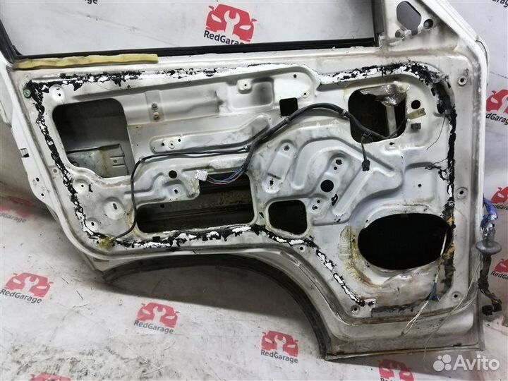 Дверь передняя левая Ssangyong Istana 631 OM662