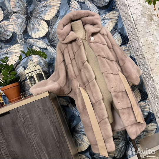 Шуба норковая кимано 46/52 Пудра