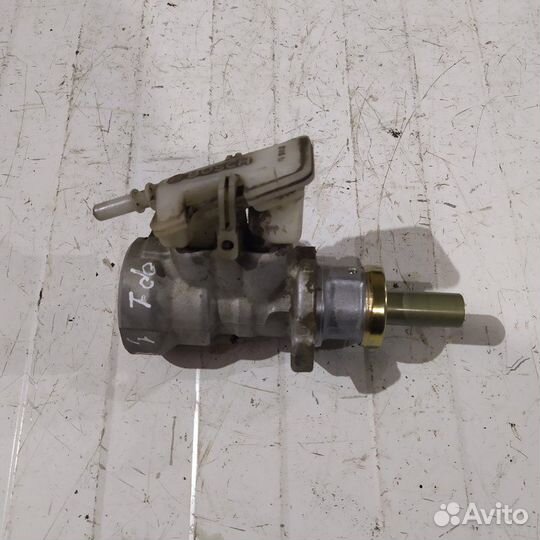 Главный цилиндр сцепления Ford Focus 1 хэтчбек 1.8