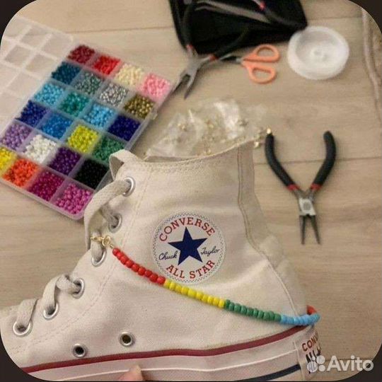 Украшение из бисера