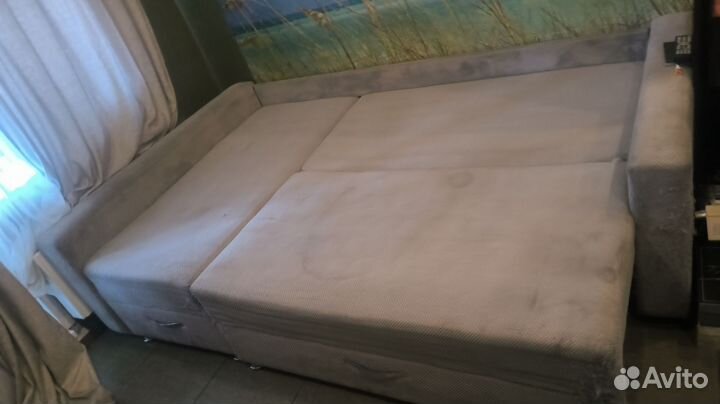 Продам угловой диван бу