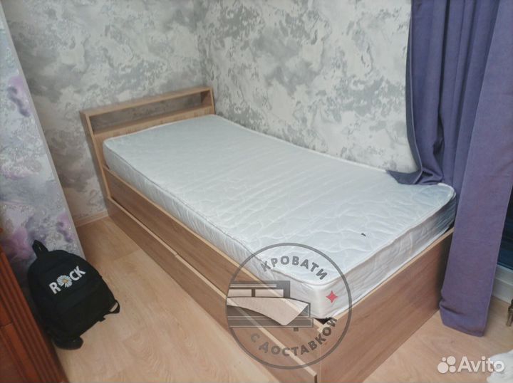 Кровать